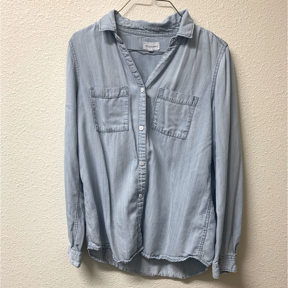 Thread & Supply Soft Denim Button Down Shirt. Size Small